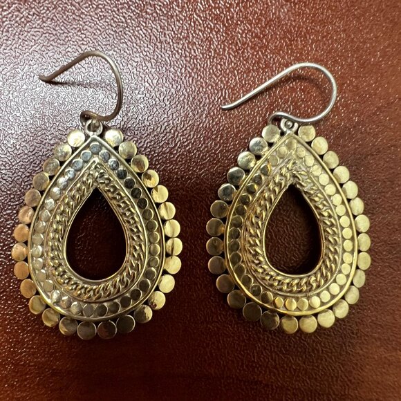 Anna Beck Scalloped Large Open Dangle Earrings - Picture 2 of 4